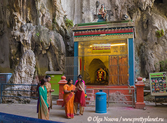 индуистский храм в пещерах Бату, Малайзия
